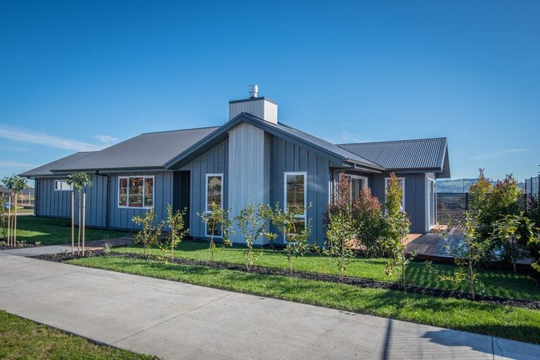 Photo of property in 21 Ngaru Crescent, Wharewaka, Taupo, 3330