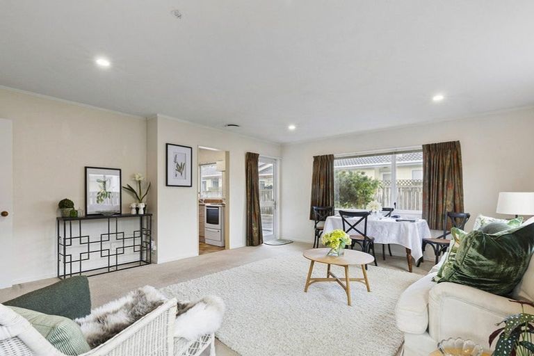 Photo of property in 4/63 Main Road, Titahi Bay, Porirua, 5022