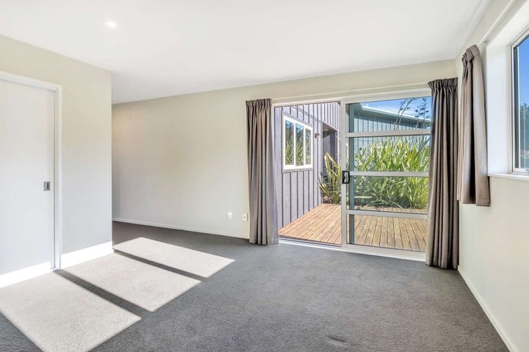 Photo of property in 3 Mowhia Grove, Waitarere, Levin, 5510
