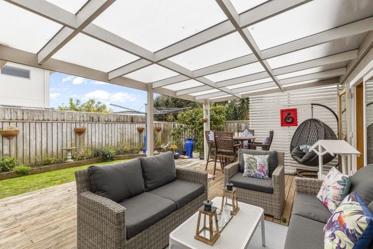 Photo of property in 25 Mclean Street, Strandon, New Plymouth, 4312