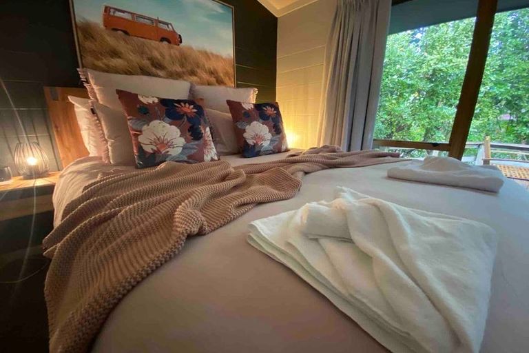 Photo of property in 759 Acacia Bay Road, Acacia Bay, Taupo, 3330