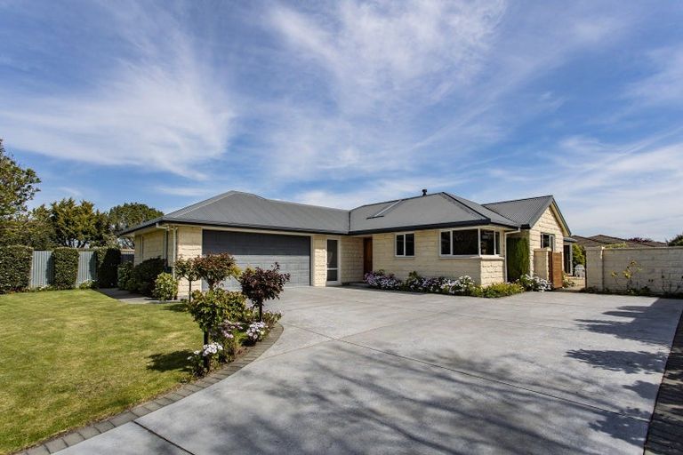 Photo of property in 2 Windsor Court, Rangiora, 7400