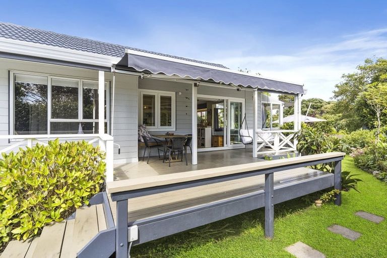 Photo of property in 8 Maygrove Drive, Orewa, 0931