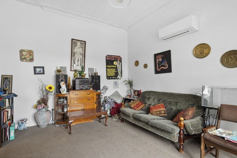 Photo of property in 69 Loyalty Street, Forbury, Dunedin, 9012