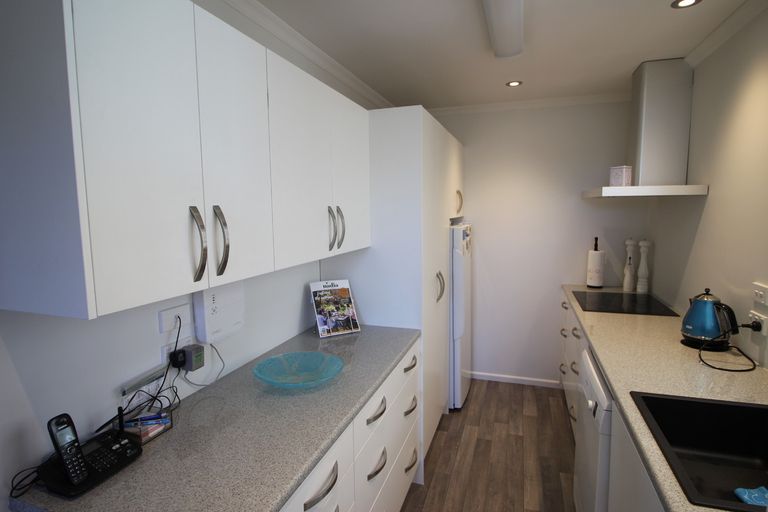 Photo of property in 102 Hazlett Street, Clyde, 9330