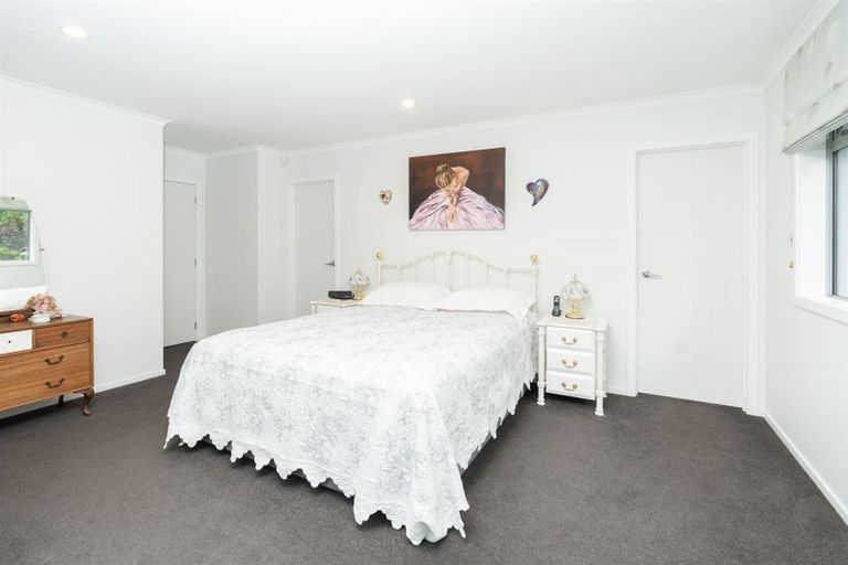 Photo of property in 1 Amokura Crescent, Flagstaff, Hamilton, 3210