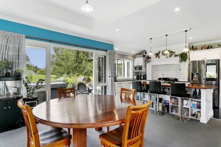 Photo of property in 16 Forest Road, Oruanui, Taupo, 3384