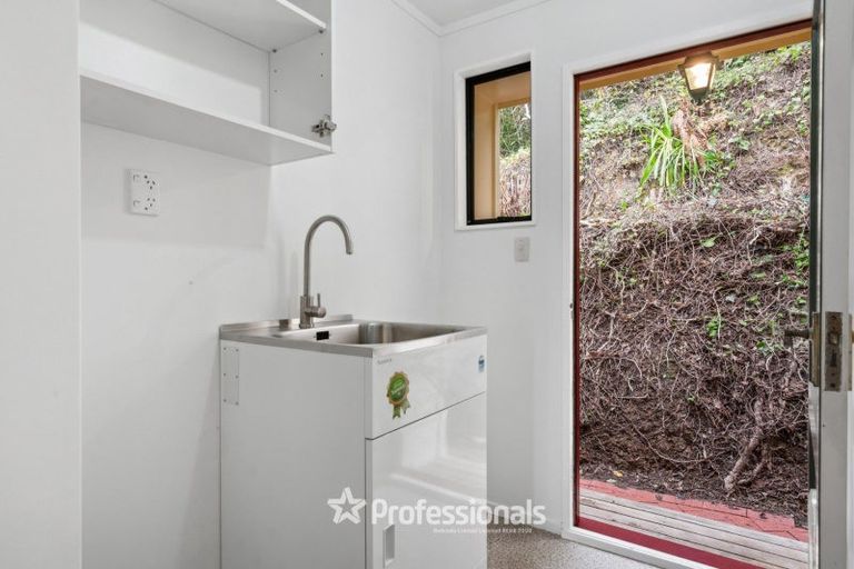 Photo of property in 79 Sunbrae Drive, Silverstream, Upper Hutt, 5019