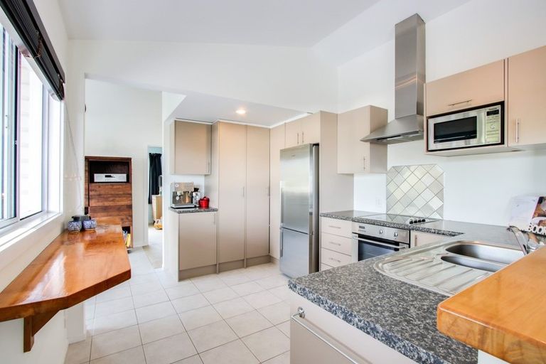 Photo of property in 23 Awarua Crescent, Havelock North, 4130