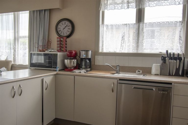 Photo of property in 45 Young Street, Morrinsville, 3300