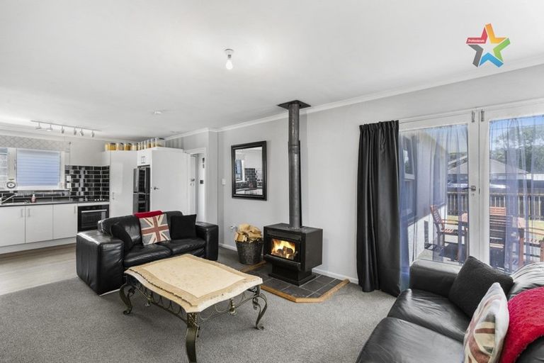 Photo of property in 36 Wellington Road, Wainuiomata, Lower Hutt, 5014