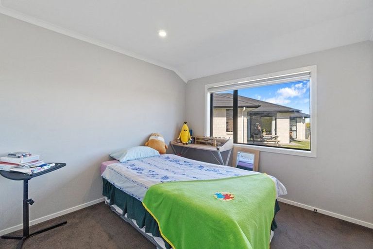 Photo of property in 15 Waikaka Place, Rototuna North, Hamilton, 3210