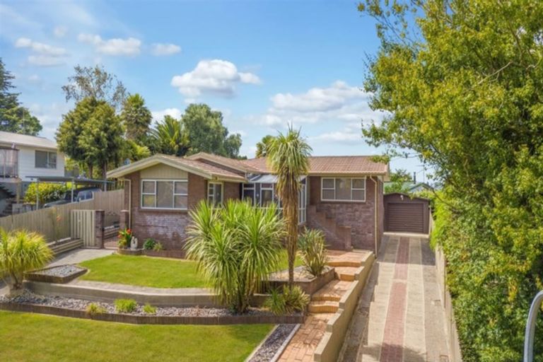 Photo of property in 15 Selwyn Crescent, Ohaupo, 3803