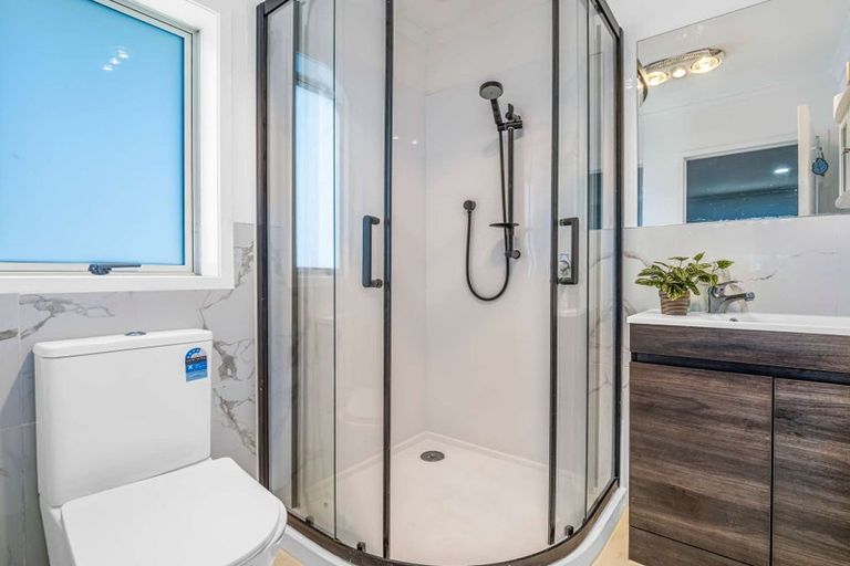 Photo of property in 526 Massey Road, Mangere, Auckland, 2022