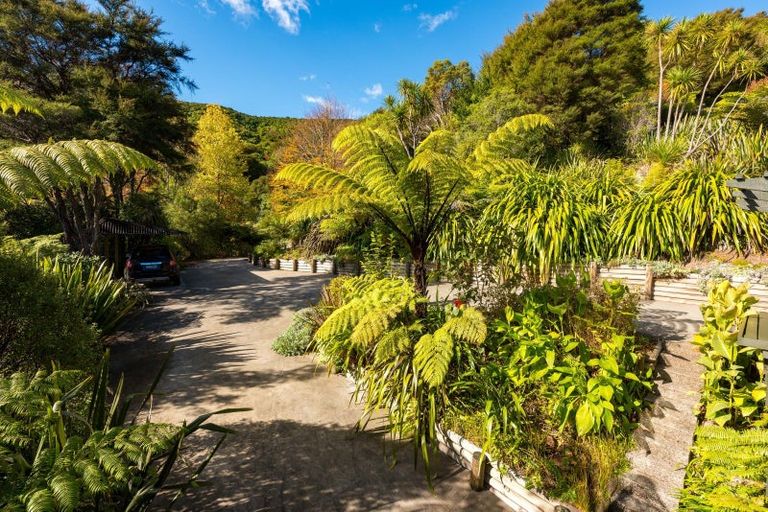 Photo of property in 259 Queen Charlotte Drive, Havelock, Picton, 7281