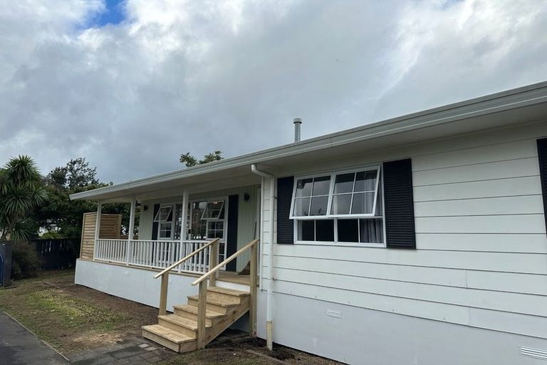 Photo of property in 37 Hibiscus Avenue, Hamilton Lake, Hamilton, 3204