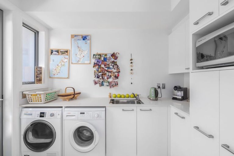 Photo of property in 51a Main Road, Redcliffs, Christchurch, 8081