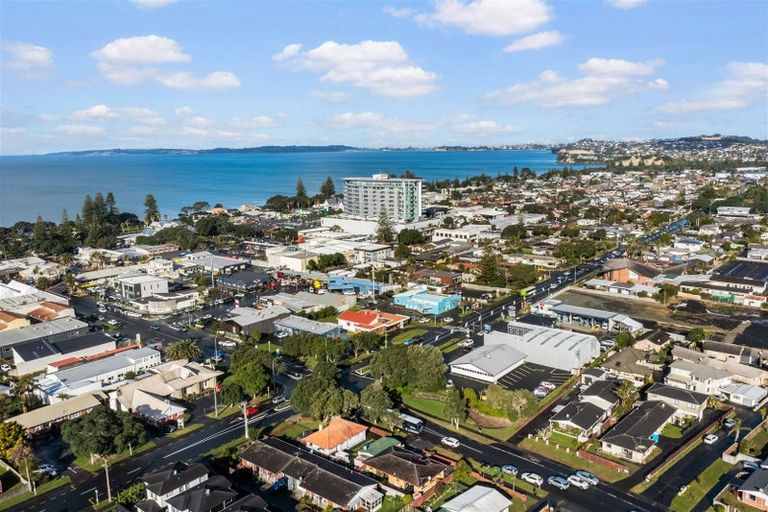 Photo of property in 65 Florence Avenue, Orewa, 0931