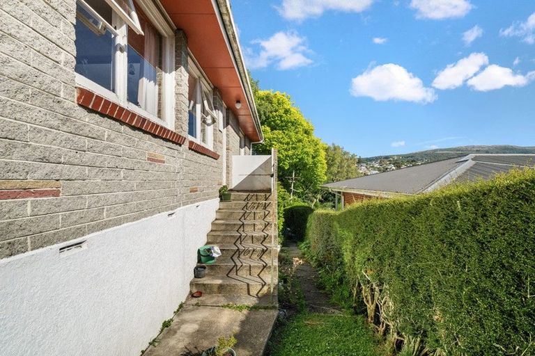 Photo of property in 87 Kaikorai Valley Road, Glenross, Dunedin, 9011