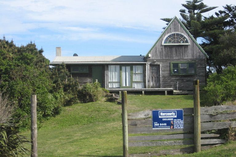 Photo of property in 115 Rua Avenue, Waitarere Beach, Levin, 5510