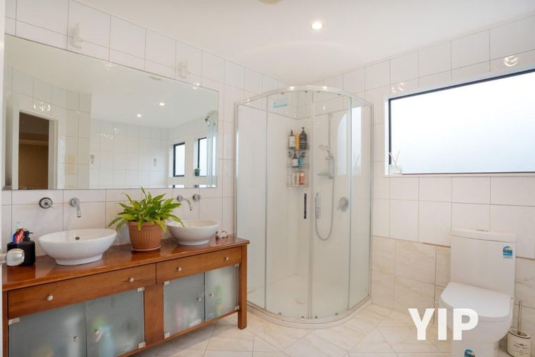 Photo of property in 85 Woodman Drive, Tawa, Wellington, 5028