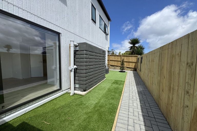 Photo of property in 4/36 Fairdale Place, Birkdale, Auckland, 0626