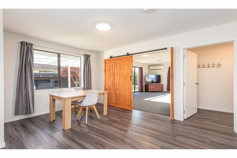 Photo of property in 17 Lovelock Street, Dallington, Christchurch, 8061