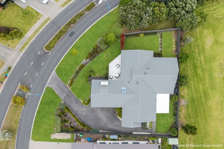 Photo of property in 28 Stace Hopper Drive, One Tree Point, 0118