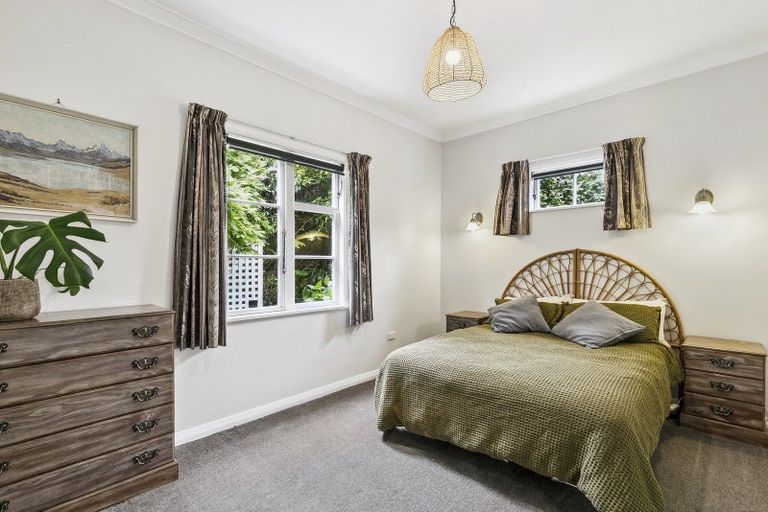 Photo of property in 52 Totara Road, Miramar, Wellington, 6022