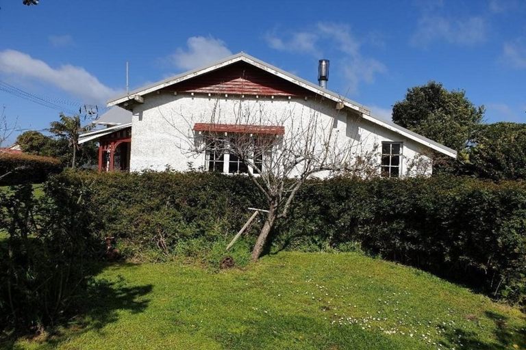 Photo of property in 21 Egmont Street, Patea, 4520