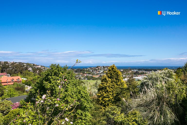 Photo of property in 7 Glendevon Place, Vauxhall, Dunedin, 9013