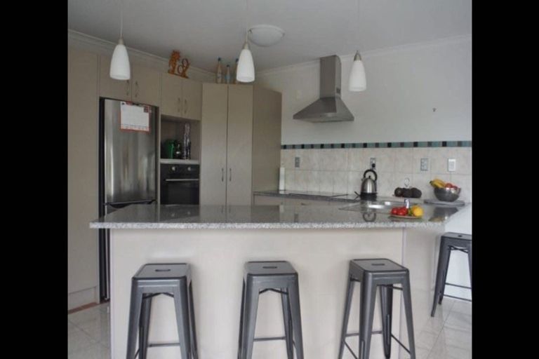 Photo of property in 5 Trillick Place, Tuakau, 2121