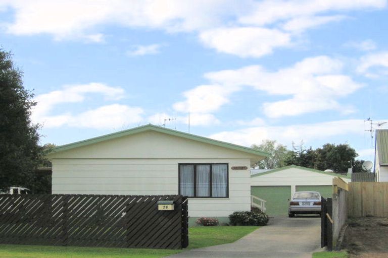 Photo of property in 76 Eversham Road, Mount Maunganui, 3116
