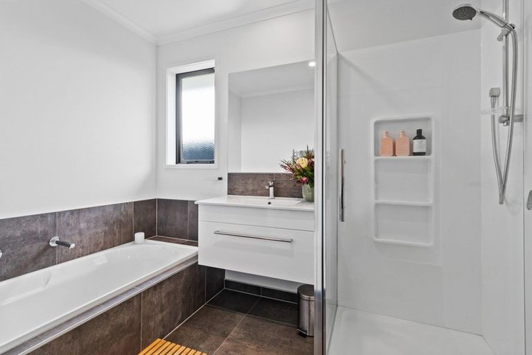 Photo of property in 11 Eastbank Drive, Katikati, 3129