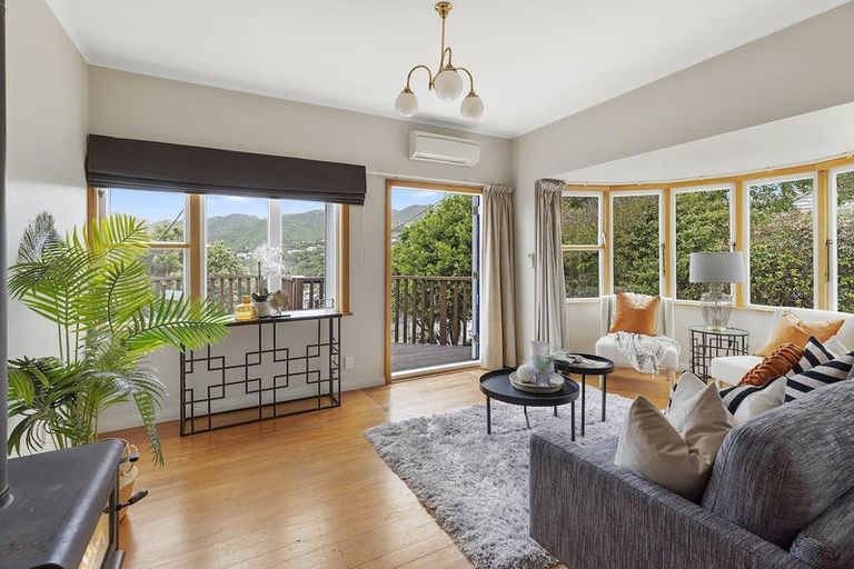 Photo of property in 33 Bankot Crescent, Ngaio, Wellington, 6035