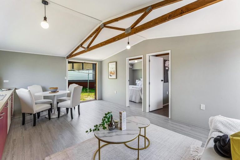 Photo of property in 8 Frostbite Place, Ranui, Auckland, 0612