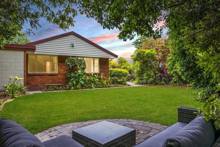 Photo of property in 155 Cashmere Road, Hoon Hay, Christchurch, 8025