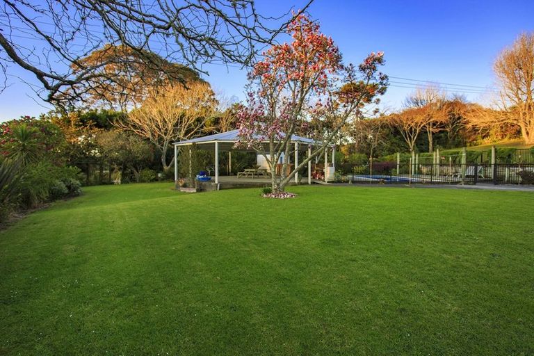 Photo of property in 10 Bristol Road, Whenuapai, Auckland, 0618