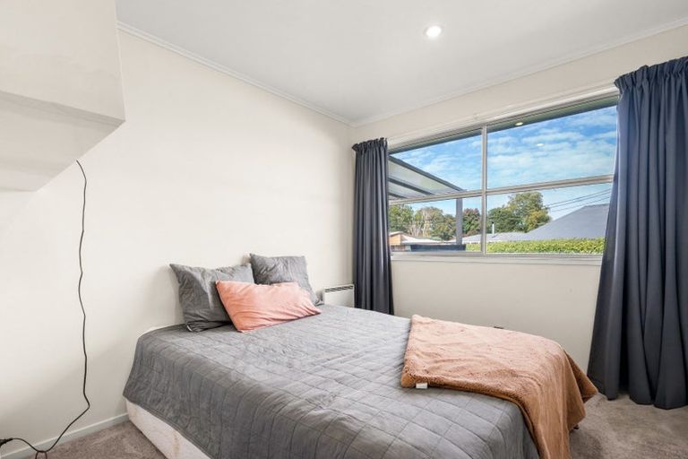Photo of property in 2 Swift Place, Leamington, Cambridge, 3432