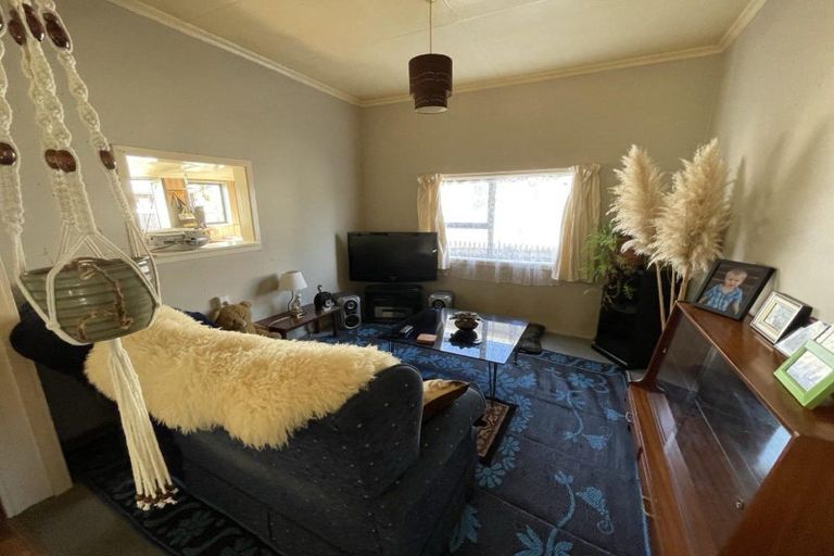 Photo of property in 28 Seafront Road, Castlecliff, Whanganui, 4501