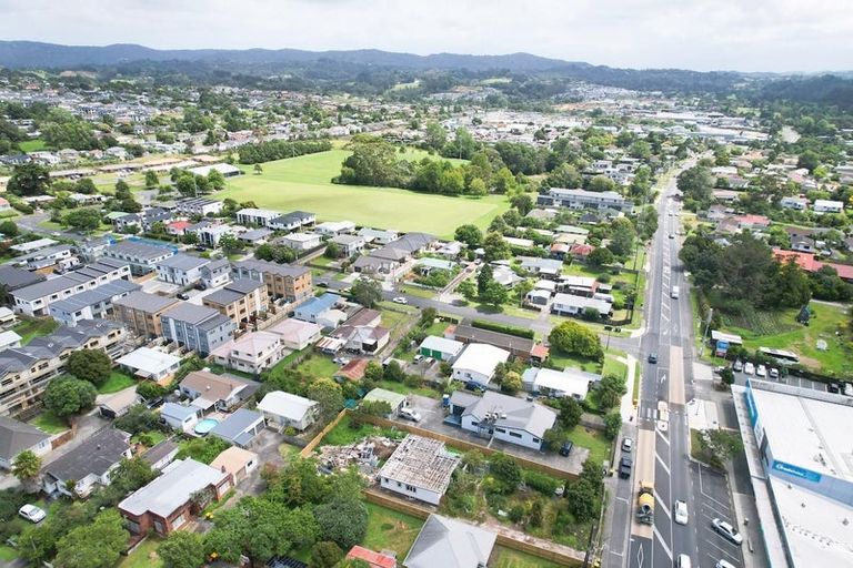 Photo of property in 480 Swanson Road, Ranui, Auckland, 0612