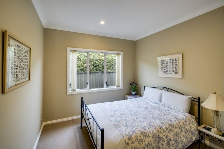 Photo of property in Heynes Place, 11 Heynes Place, Clive, 4102