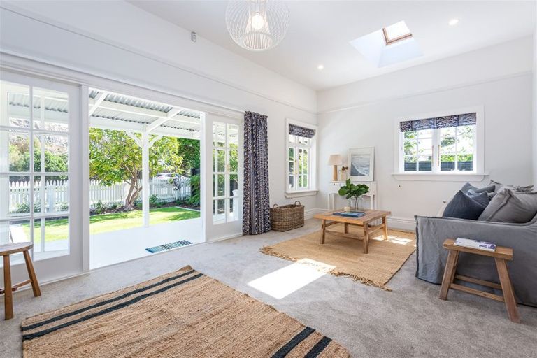 Photo of property in 18 Celia Street, Redcliffs, Christchurch, 8081