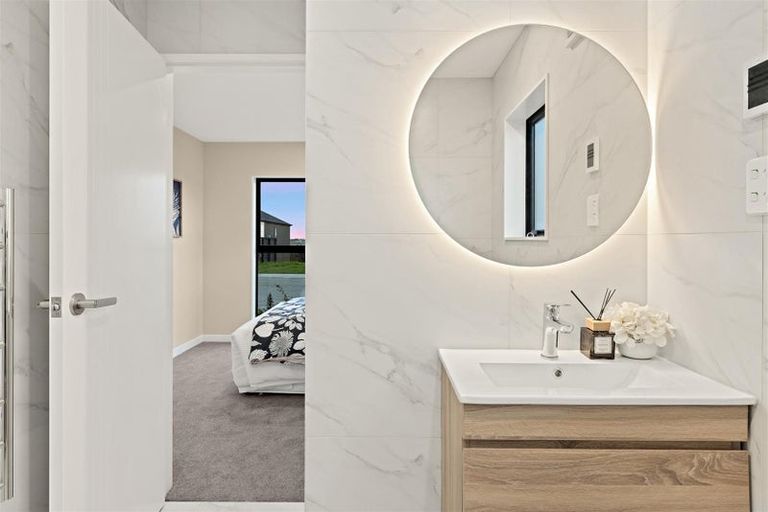 Photo of property in 33 Kapowai Way, Warkworth, 0985