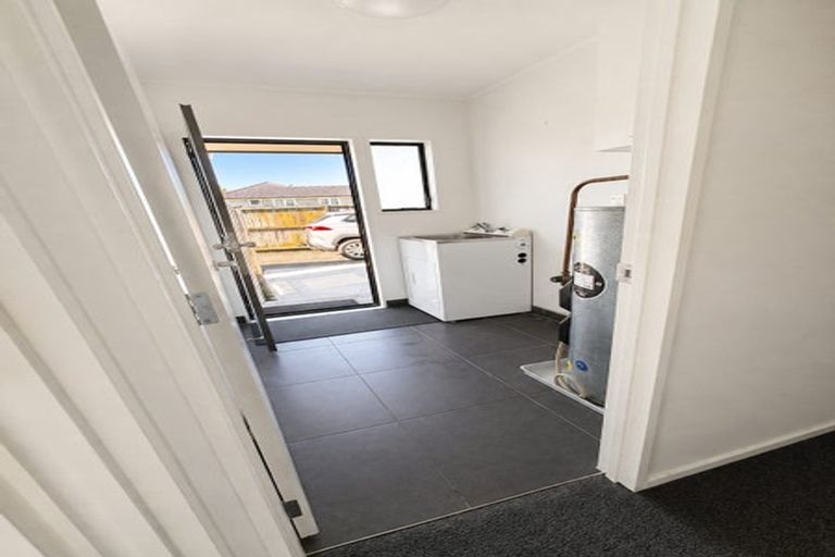 Photo of property in 1/4 Paul Place, Pakuranga, Auckland, 2010