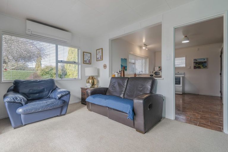 Photo of property in 20 Chippendale Crescent, Highbury, Palmerston North, 4412