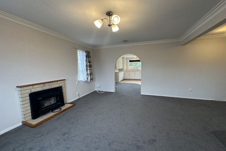 Photo of property in 160 Weraroa Road, Levin, 5510