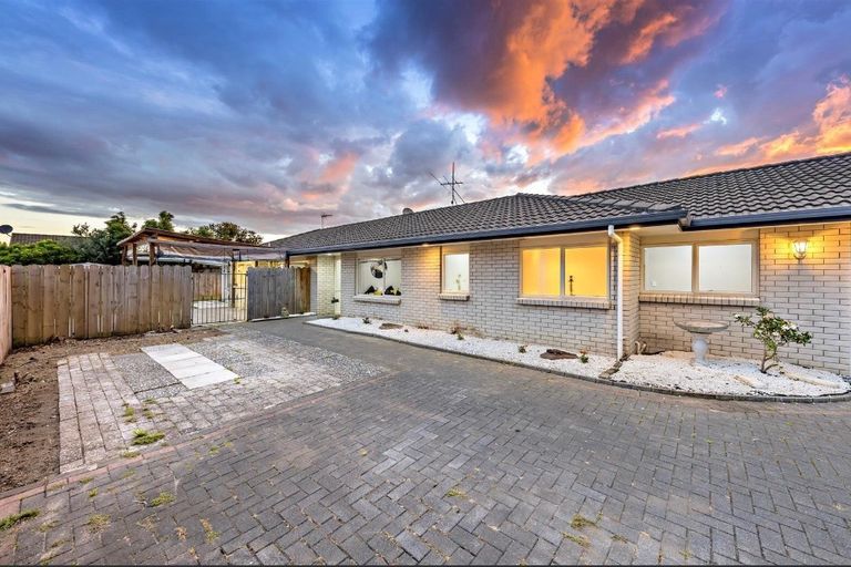 Photo of property in 31 Muirfield Street, Wattle Downs, Auckland, 2103