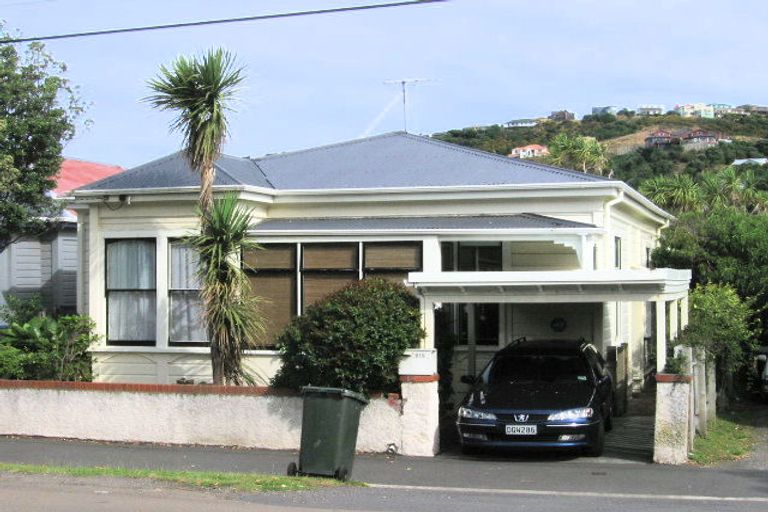 Photo of property in 212 Clyde Street, Island Bay, Wellington, 6023