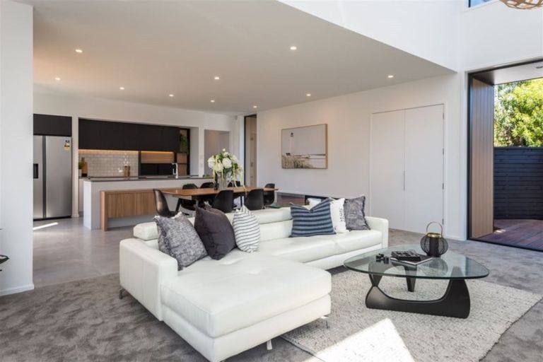 Photo of property in 58 Wai-iti Terrace, Burnside, Christchurch, 8052